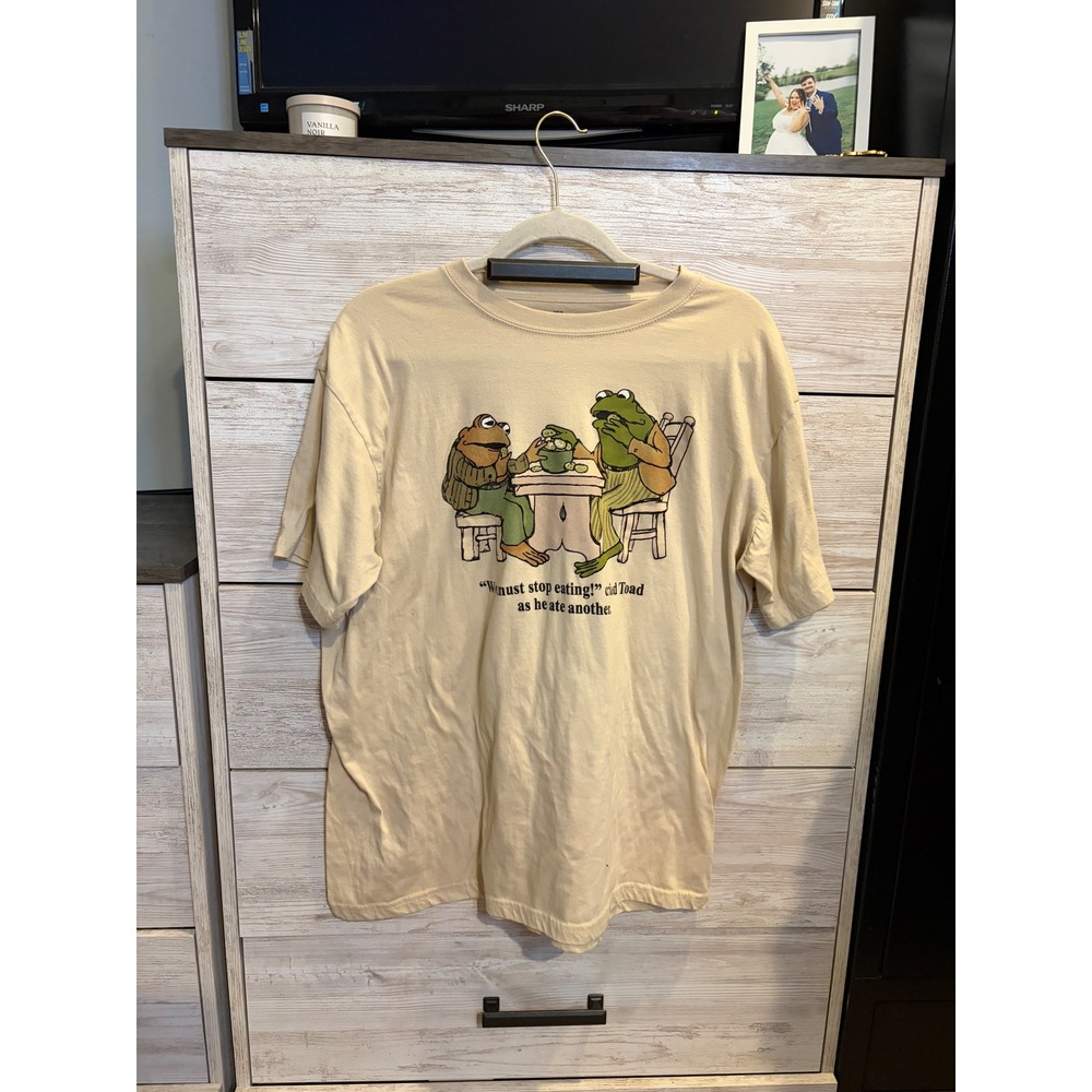 Frog and Toad We Must Stop Eating Graphic T-Shirt Tan XL Arnold Lobel Book Tee
